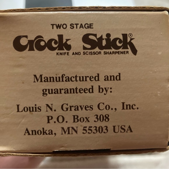 Vintage two stage crock stick knife and scissor sharpener with four rods. - Picture 3 of 9